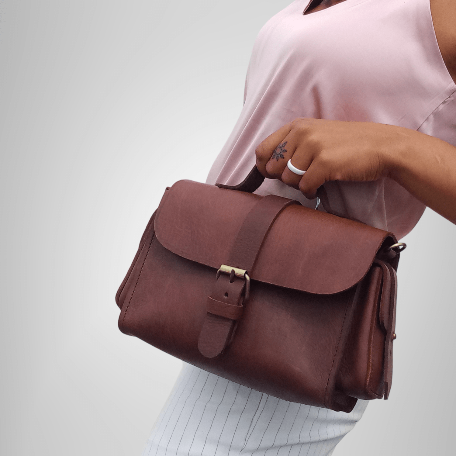 Flora Leather Handbag - dark Brown - Artisan Stories