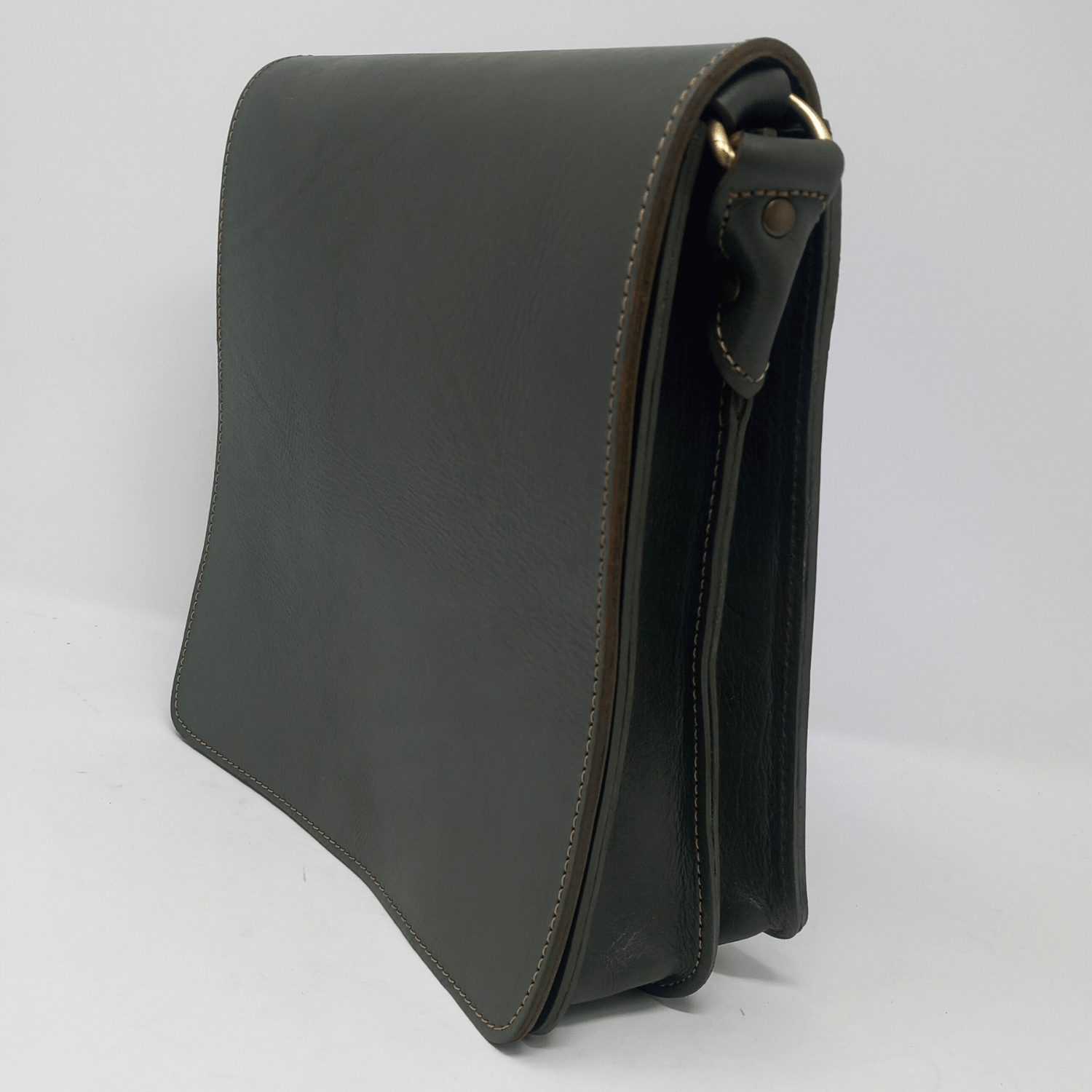 Green leather Midi Messenger Bag - Artisan Stories