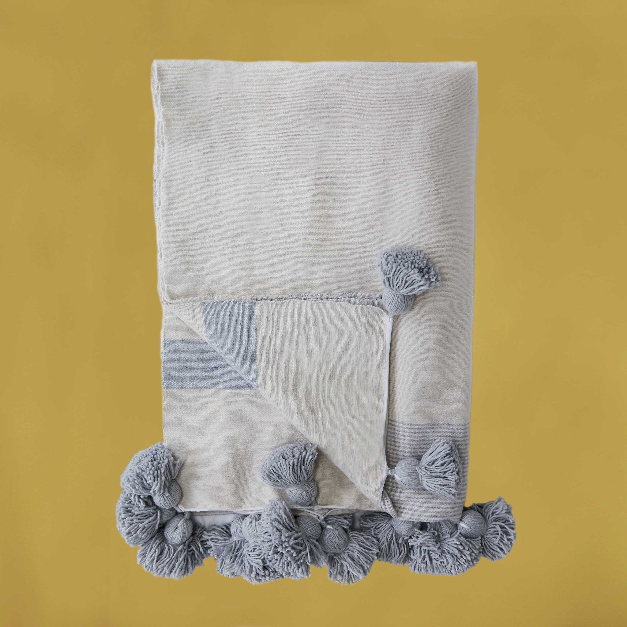 Grey Pom Pom Throw - Artisan Stories