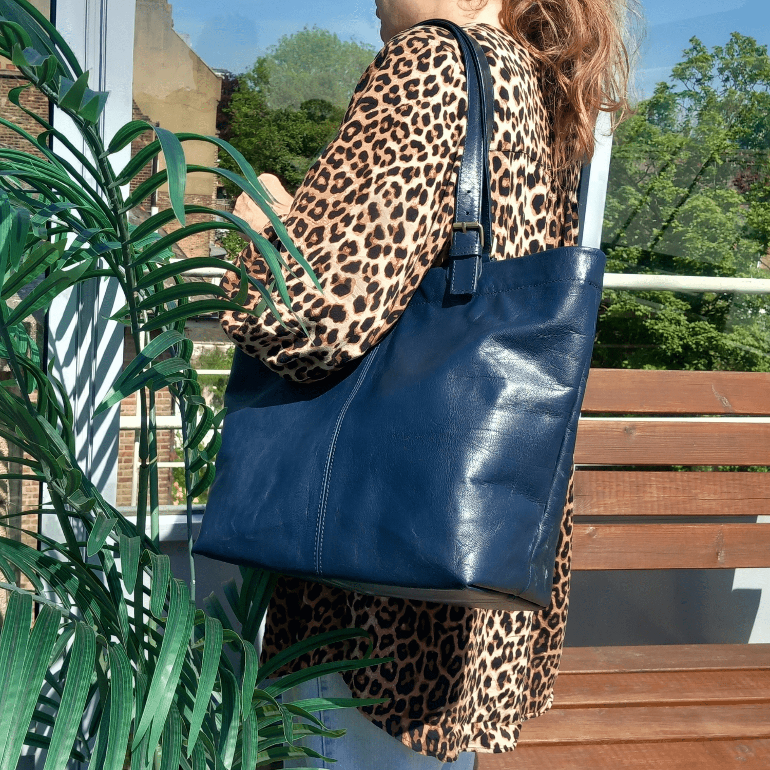 Leather 2 way Tote bag - blue - Artisan Stories