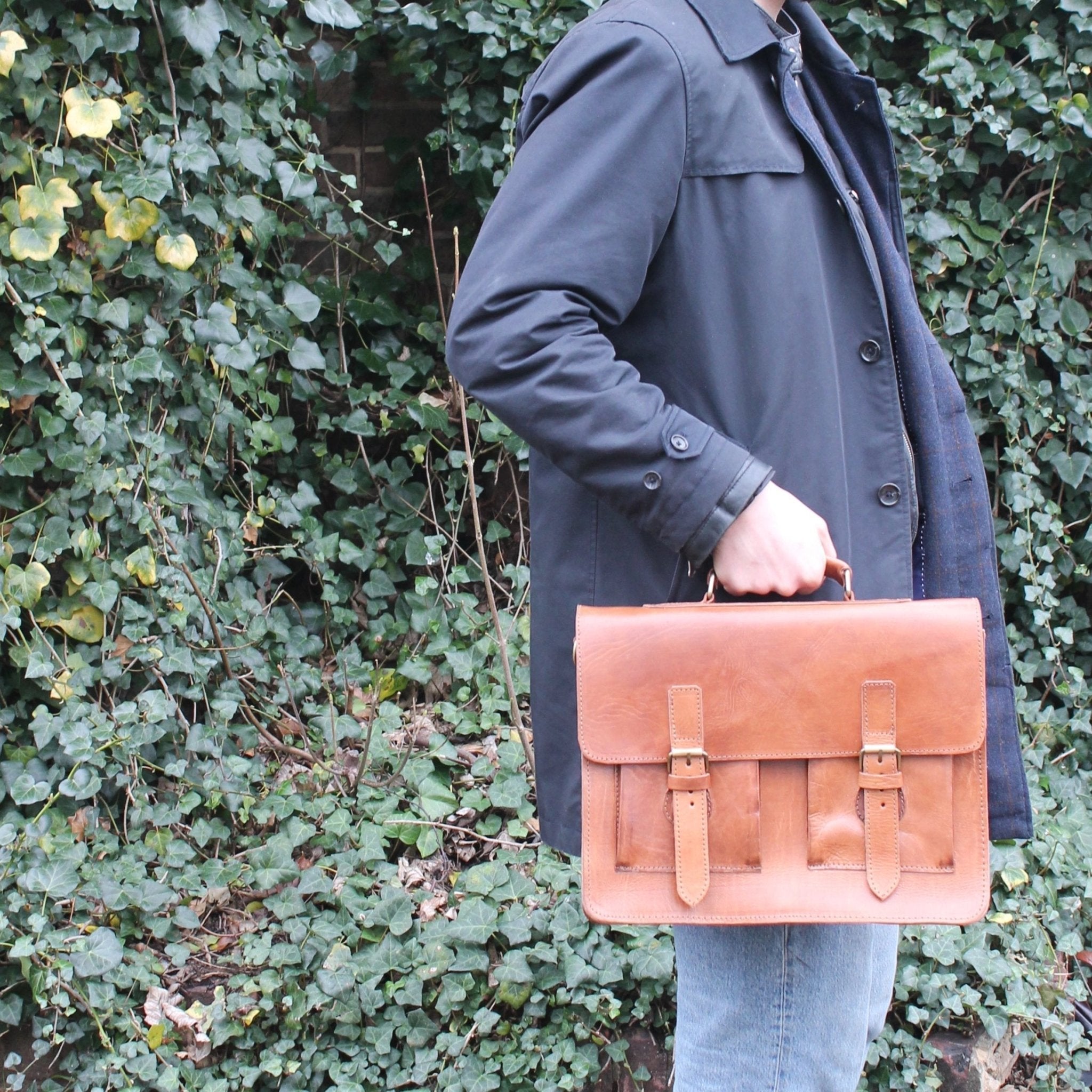 Leather Briefcase Spita - Light Brown - Artisan Stories