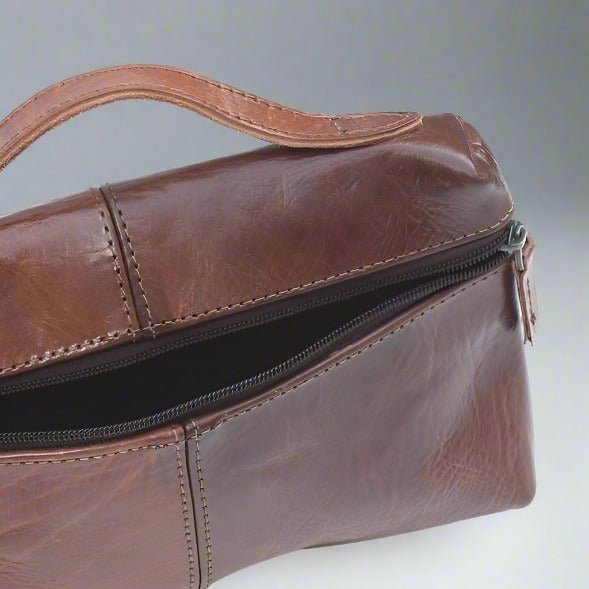 Light Brown Top handle leather purse - Artisan Stories