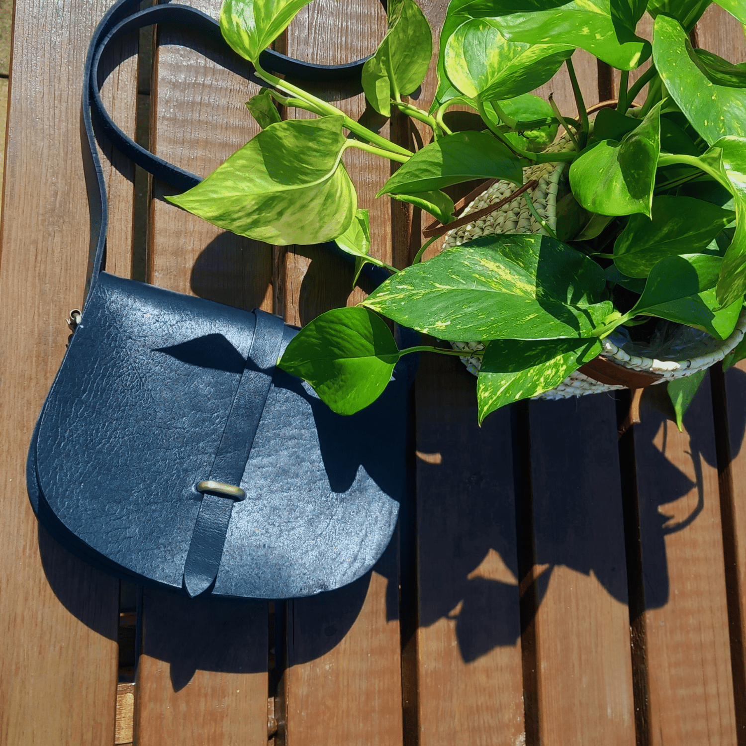 Loop Closure Leather Saddle Bag Sam Crossbody - Navy Blue - Artisan Stories