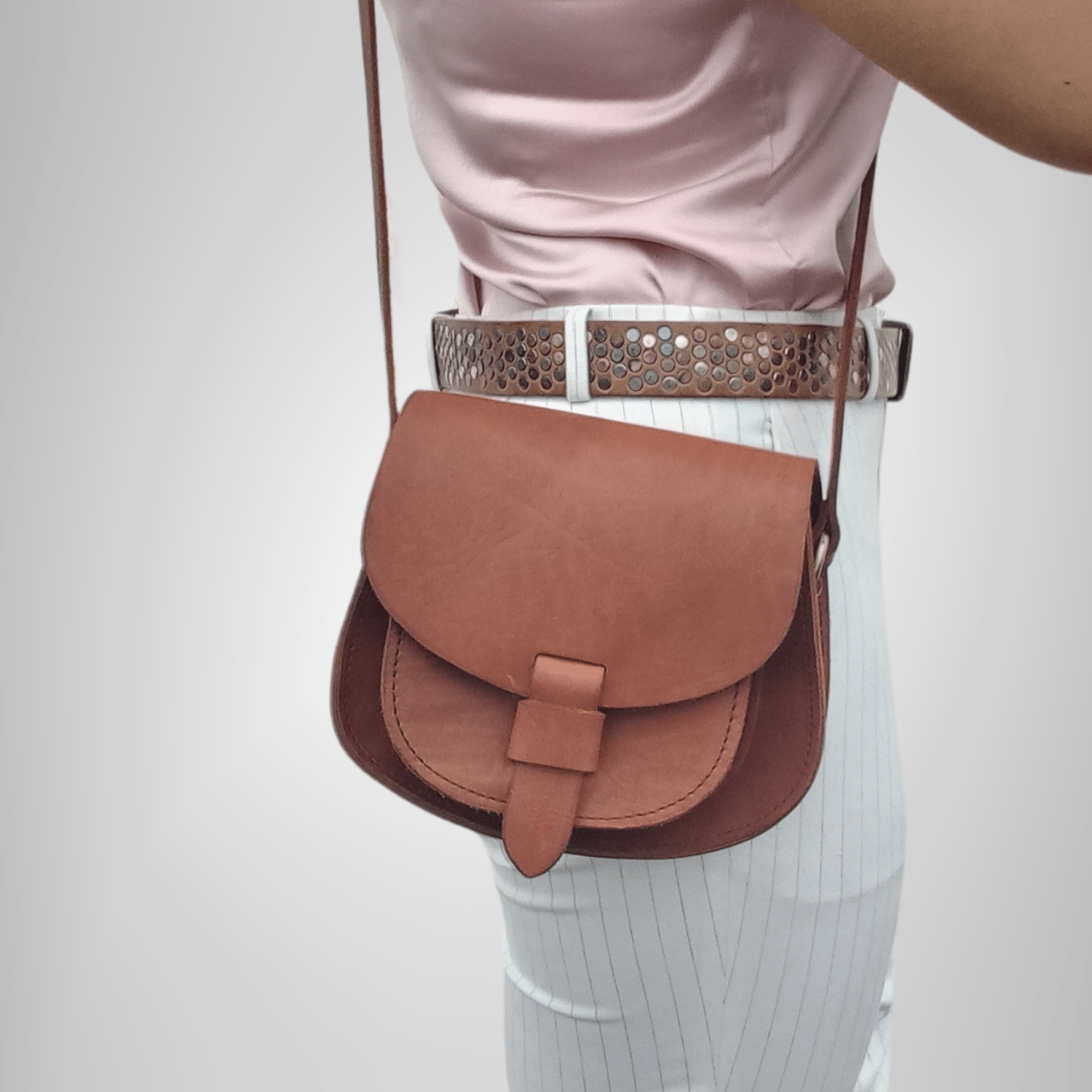 Maya Light Brown Leather Saddle Bag - Artisan Stories