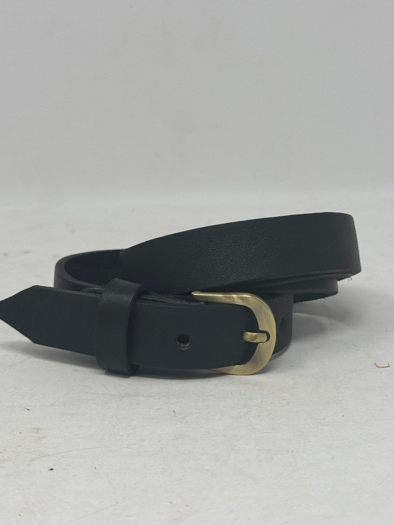 New Skinny leather belt - Artisan Stories