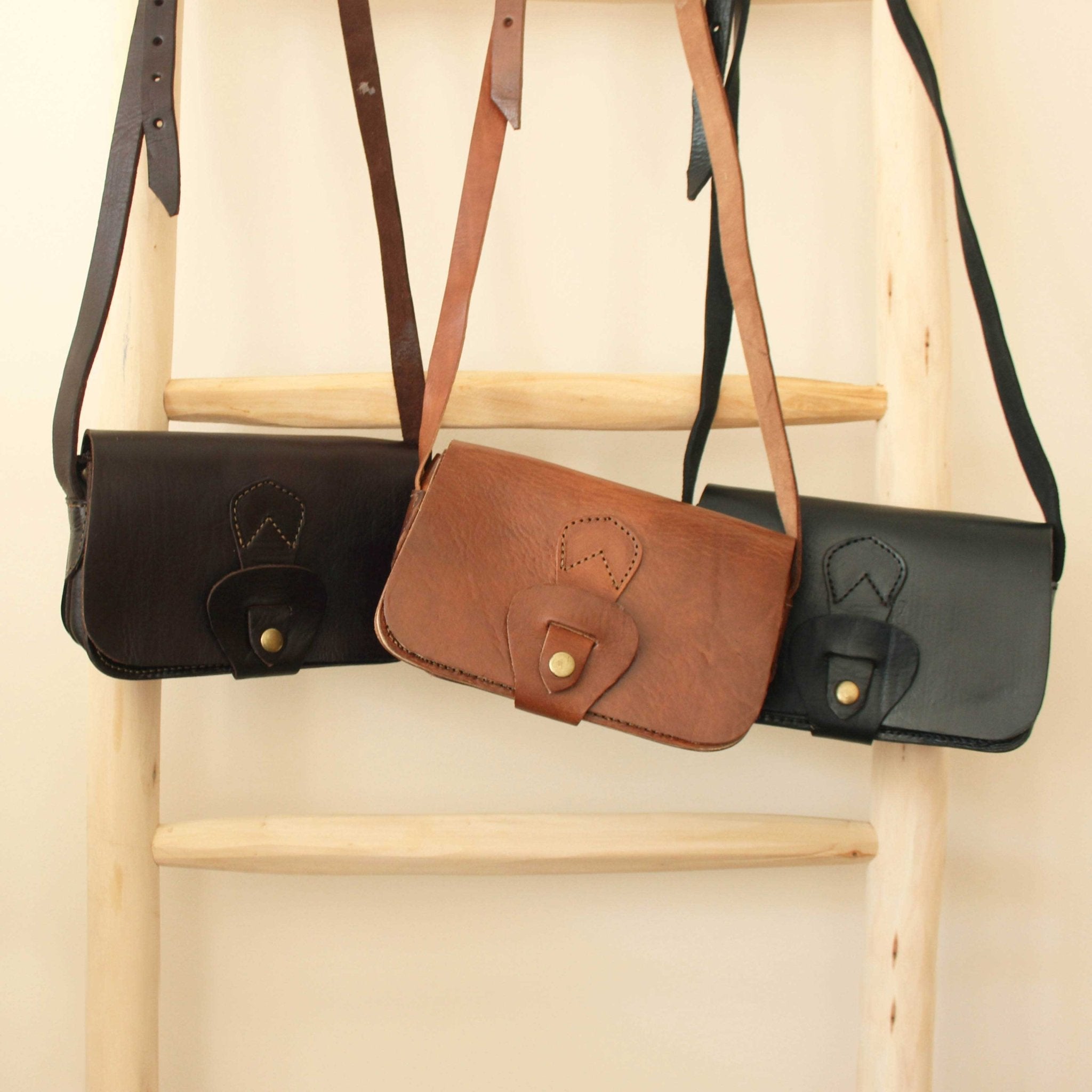 Noah Leather Crossbody bag Dark Brown - Artisan Stories