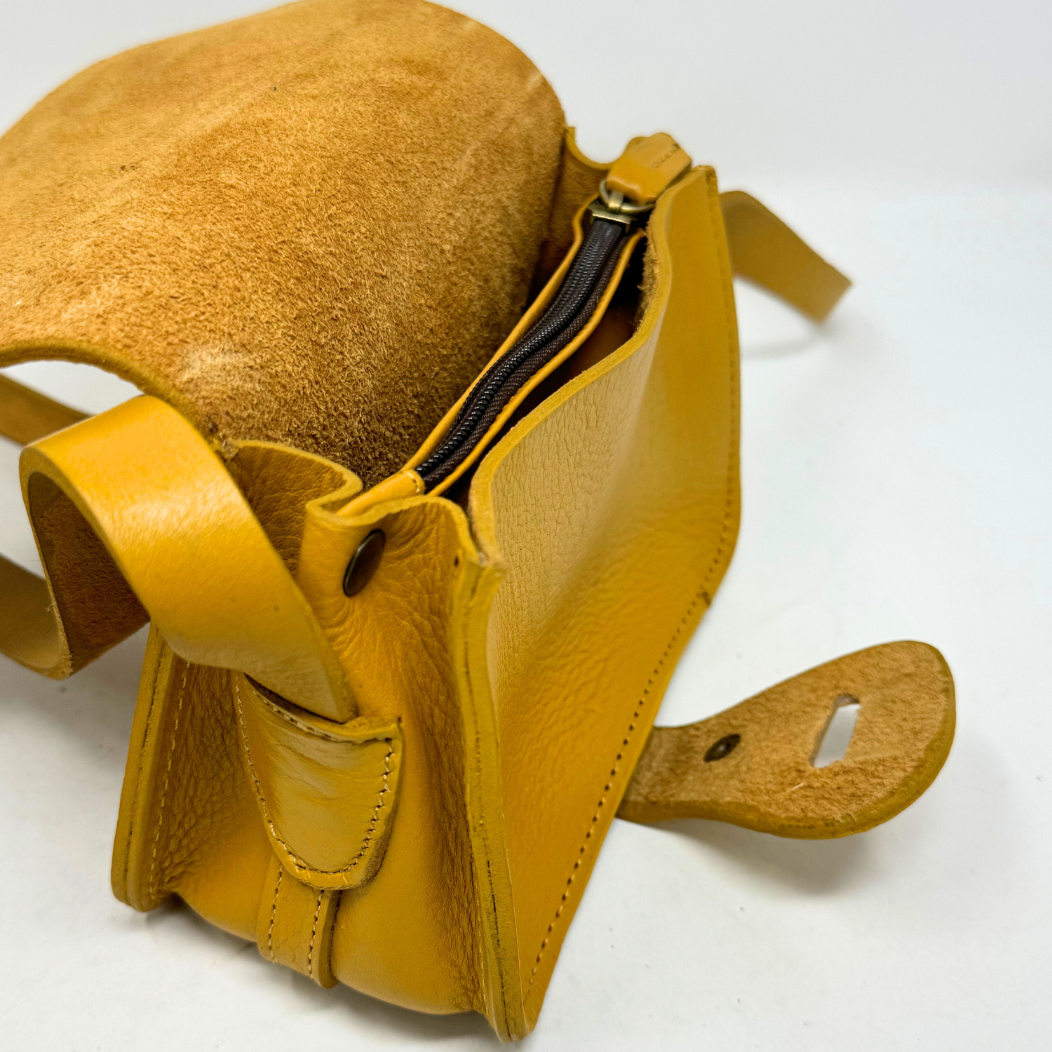 Noah Leather Wallet Crossbody Bag Yellow