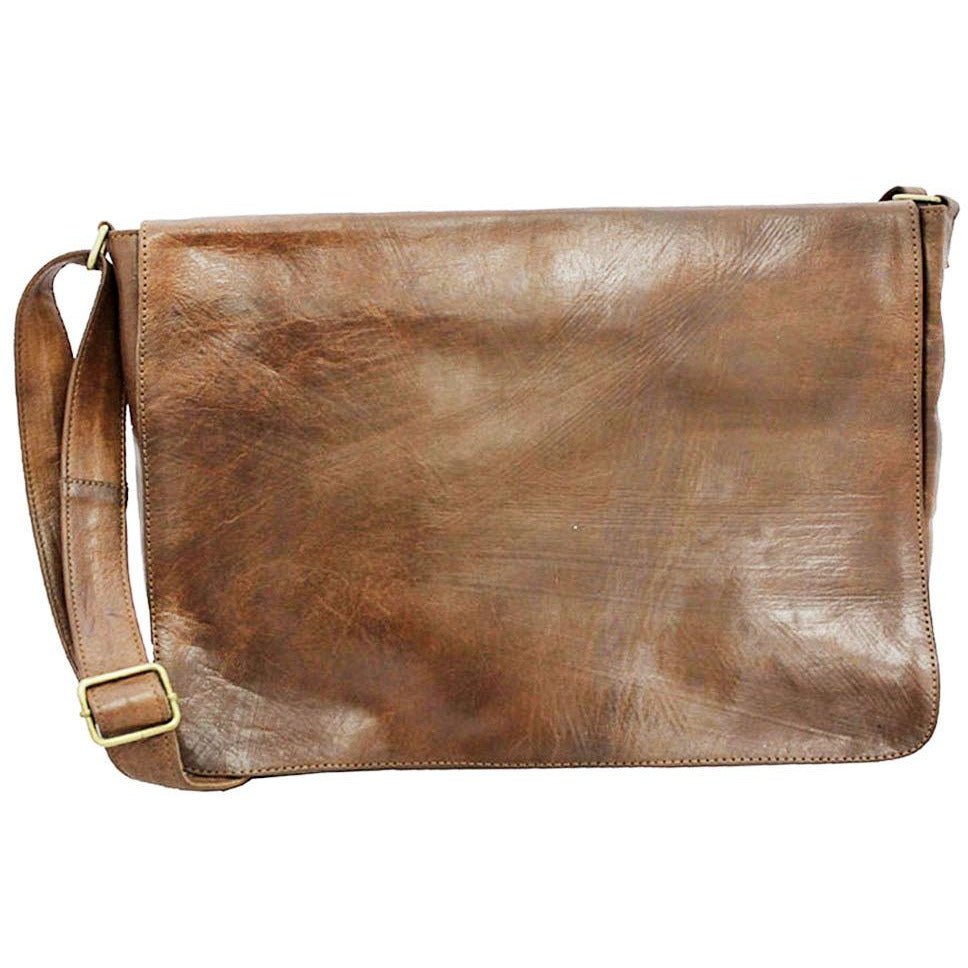 Postman Leather Messenger light brown - Artisan Stories