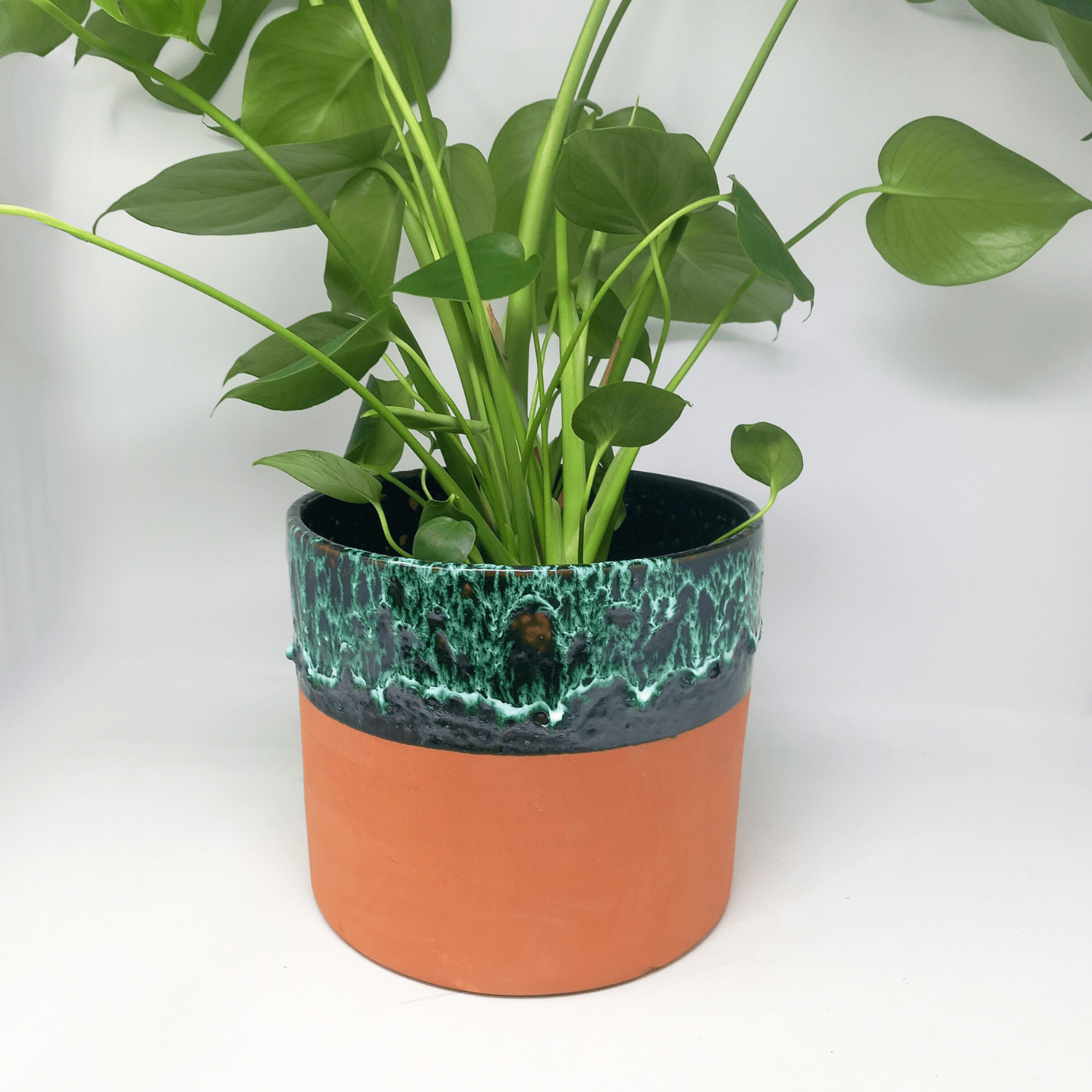 Terracotta drip - glazed plant pot - Artisan Stories