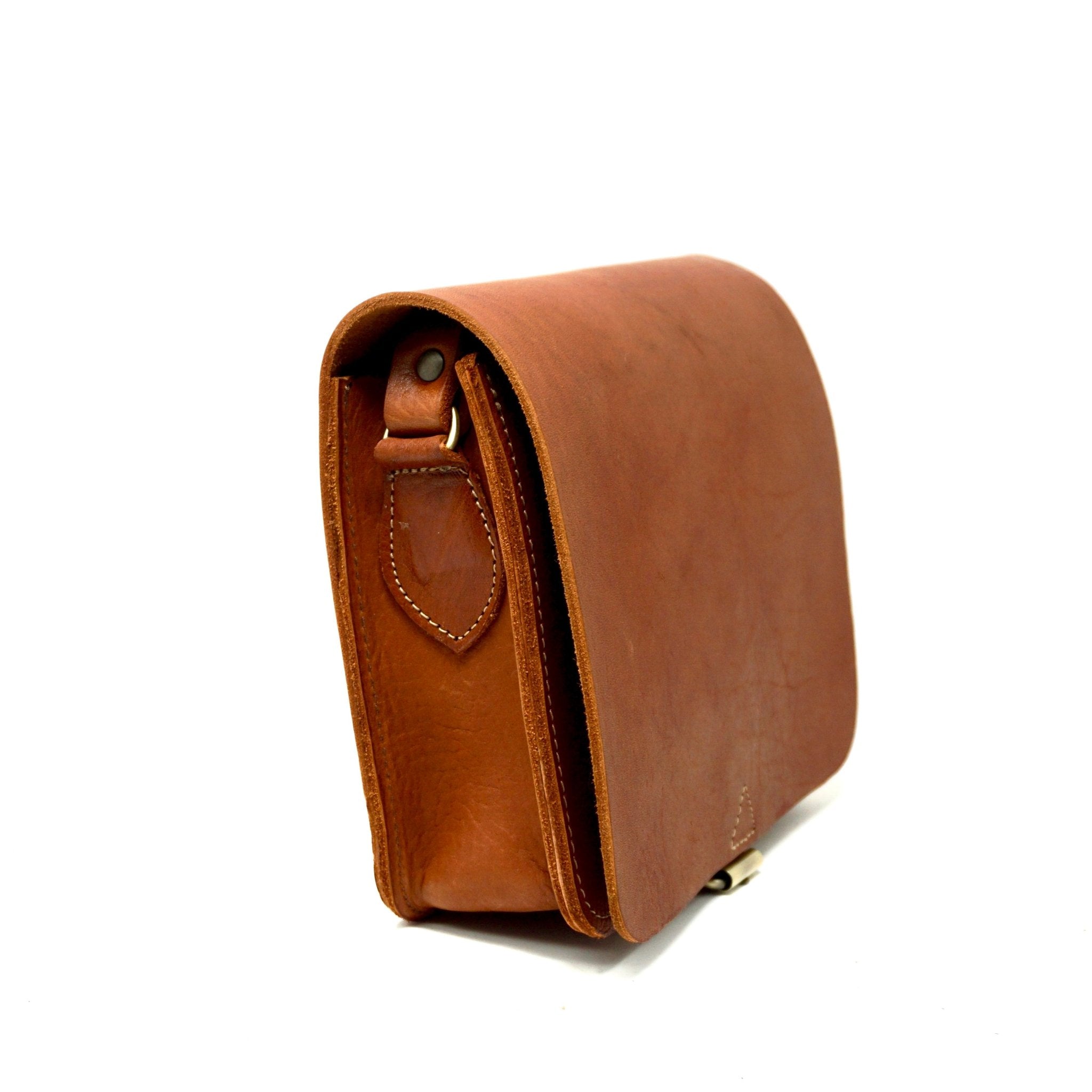 Unisex small leather Messenger Bag - tan - Artisan Stories