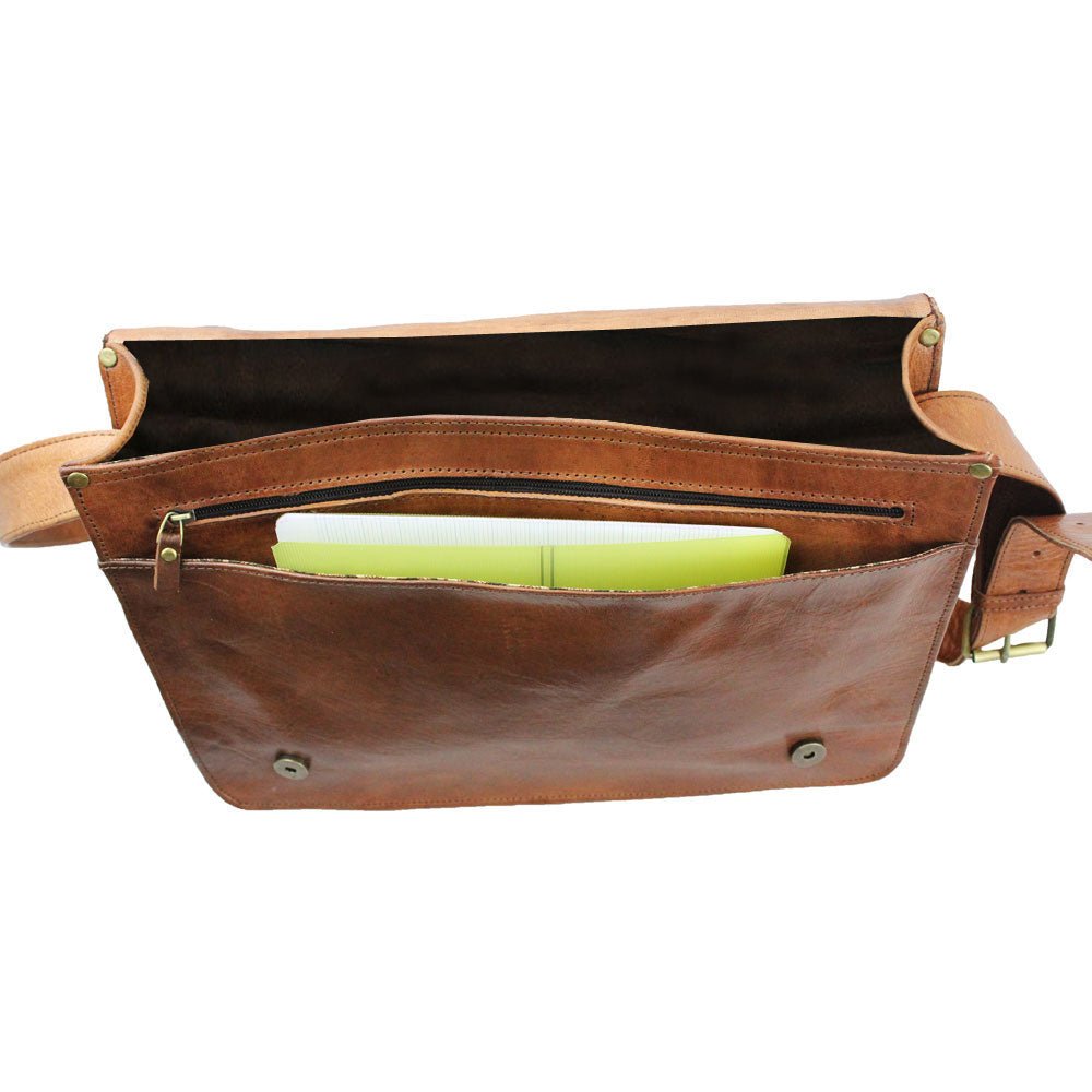 Victor Leather Messenger Bag Light Brown - Artisan Stories