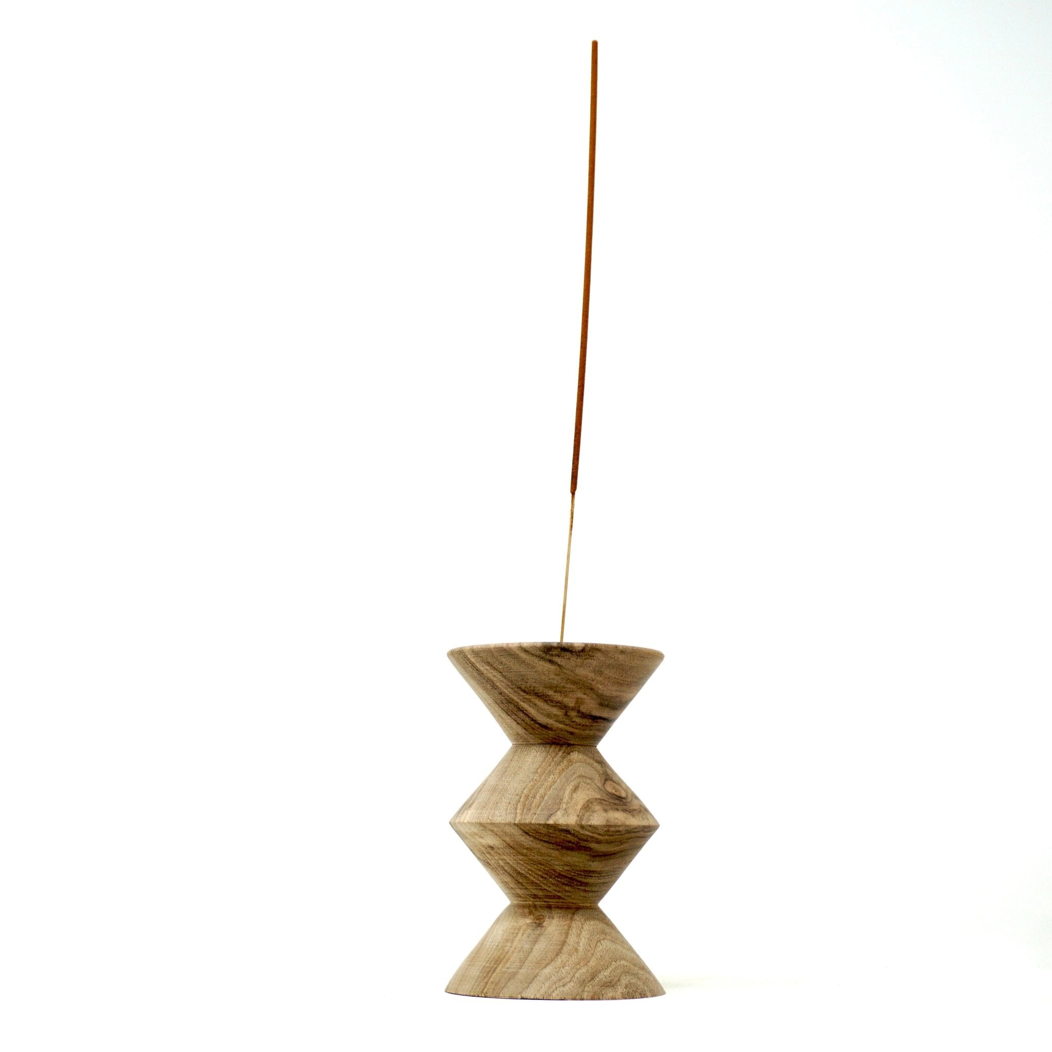 Walnut Incense holder pillar - Artisan Stories